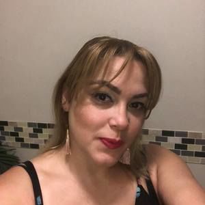 Meet your Posher, Claudia